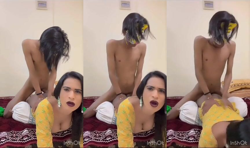 18 years old Delhi virgin boy first time fucking asshole of sexy shemale