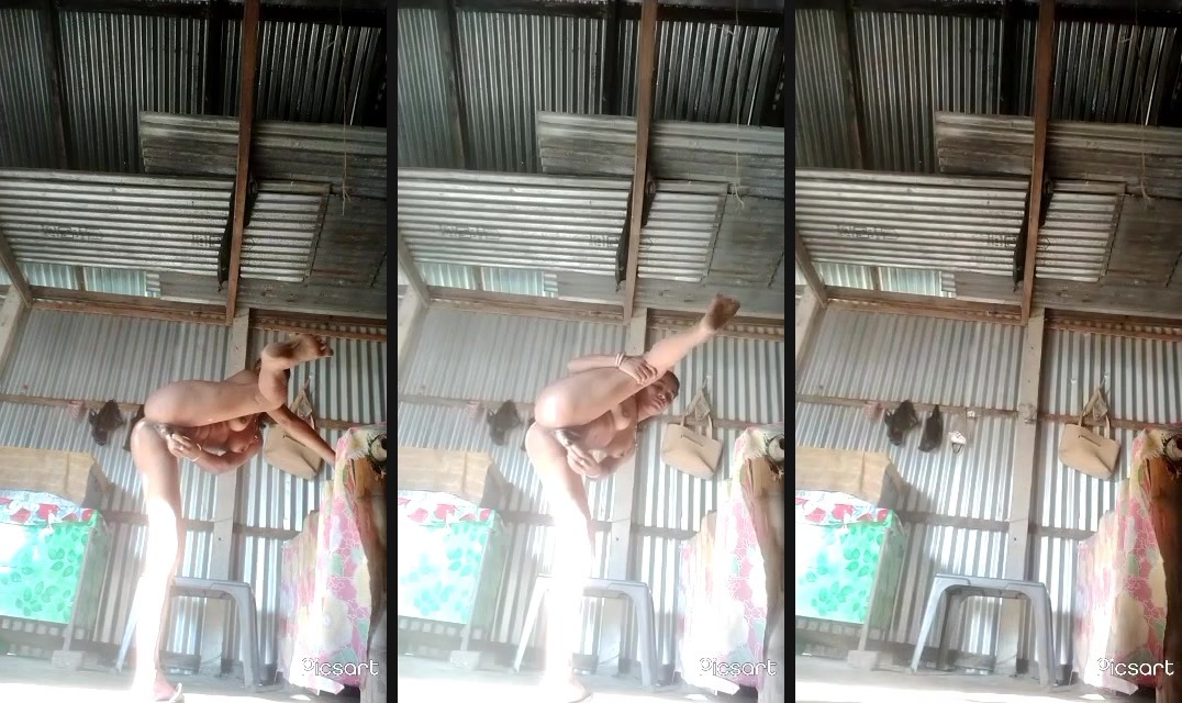 Village girl masturbates with a brinjal in the desi MMS - Free Watch Online