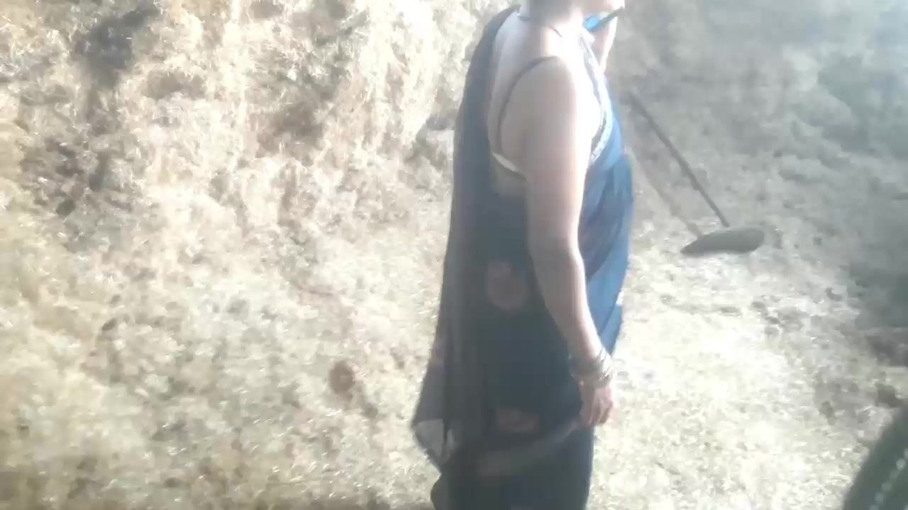 Bihari Village Bhabhi Fucking Hard With Lover In Farmhouse