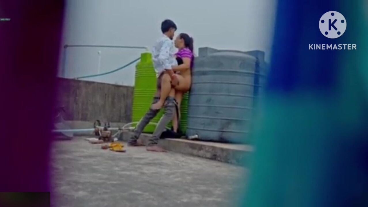 Delhi cheater aunty viral sex scandal mms with young boy