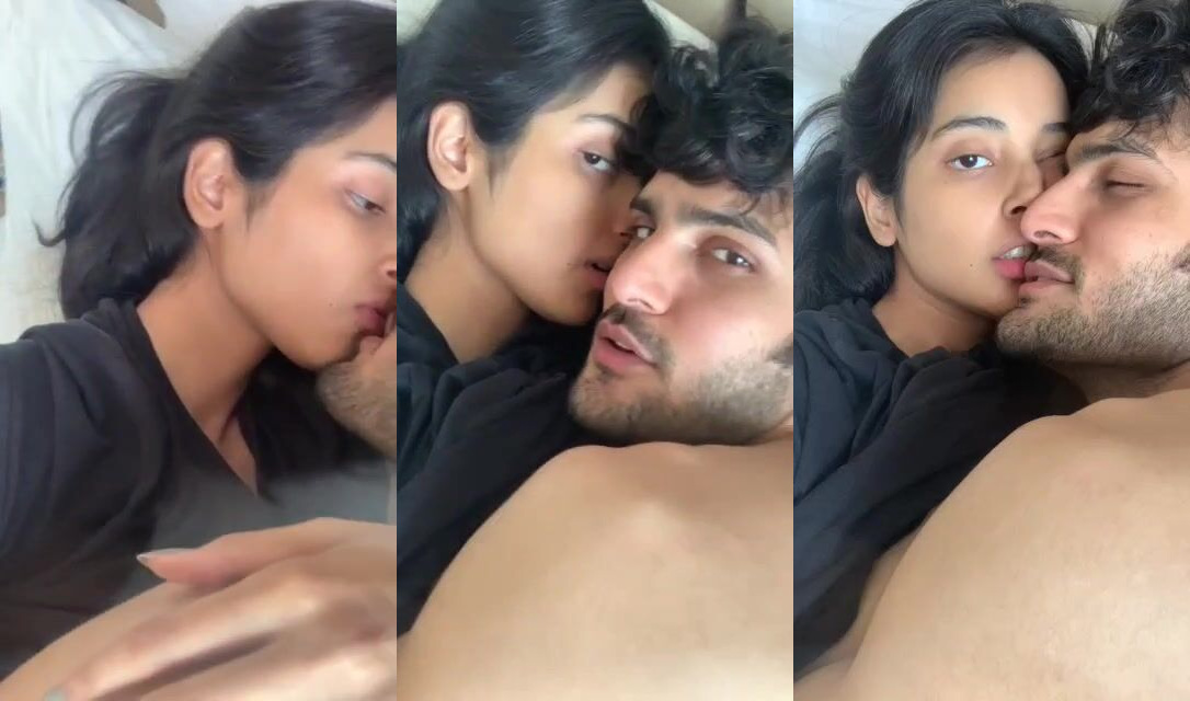 Mumbai sexy Muslim couple hot romantic sex in hotel room