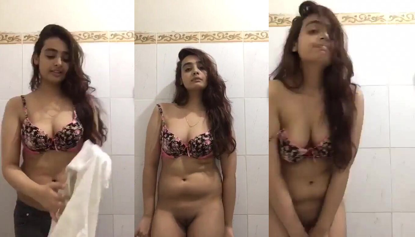 Sexy bra girl rubbing her wet pussy sexually in bathroom - Free Watch Online